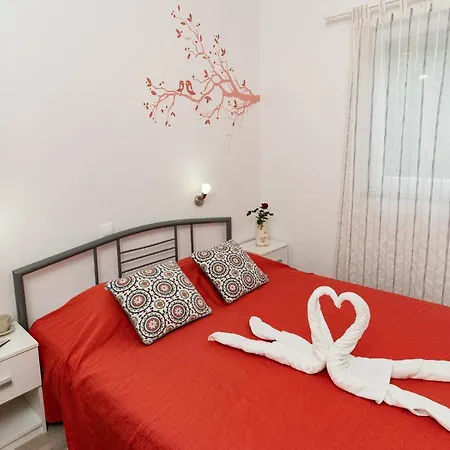 Vakantiehuis Kerniat Pula