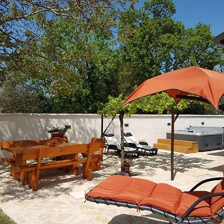 Vakantiehuis Kerniat