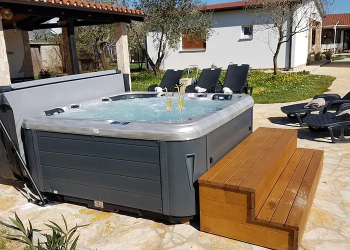 Kerniat Ferienhaus Pula