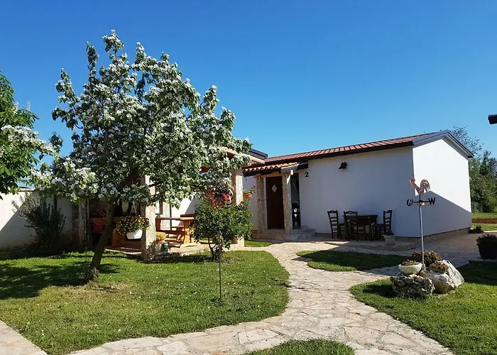 Ferienhaus Kerniat Pula