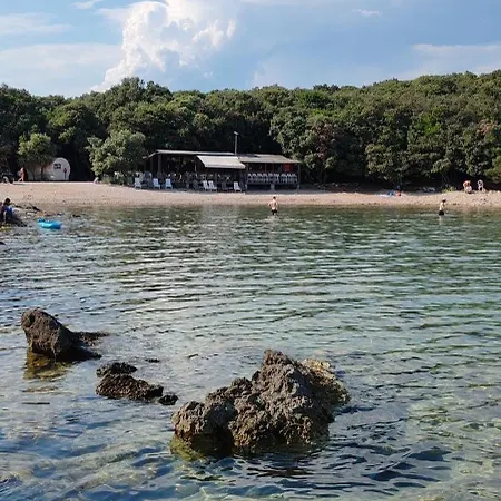 Holiday Kerniat Pula